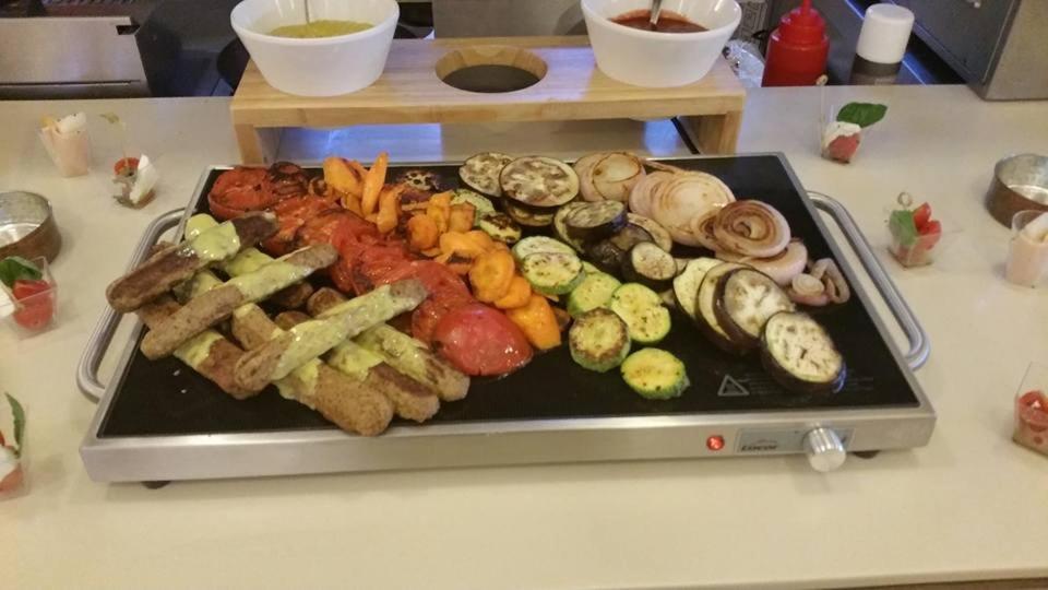 마이스트랄리 호텔 트라가키온 외부 사진